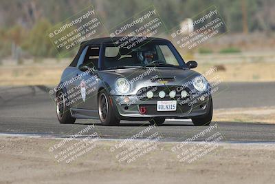 media/Sep-20-2025-Extreme Speed (Sat) [[1fcc23683c]]/Blue (Low Intermediate)/Session 1 (Sunset)/